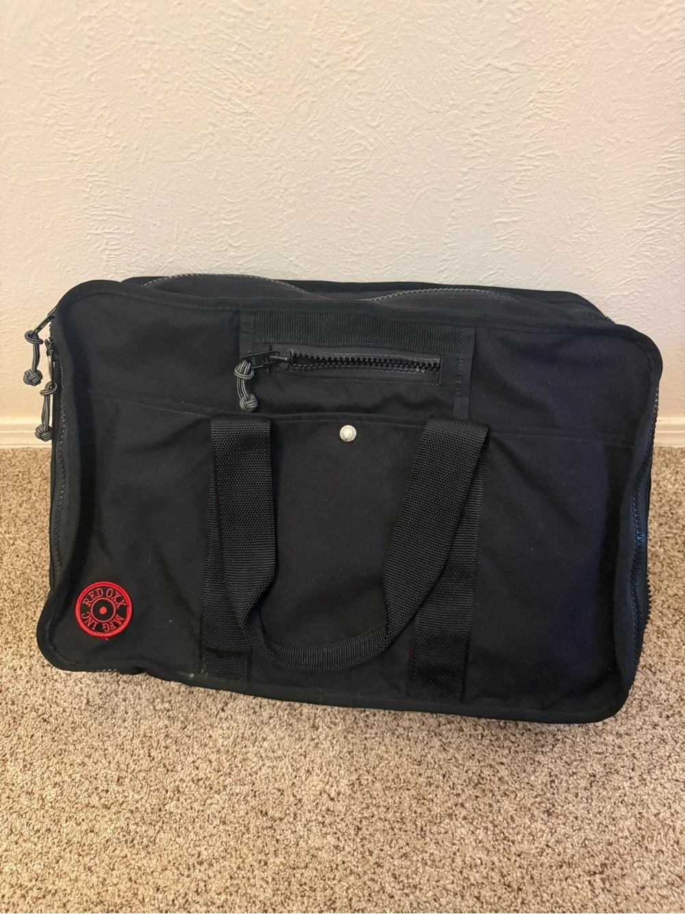 Brand new Red oxx range bag .